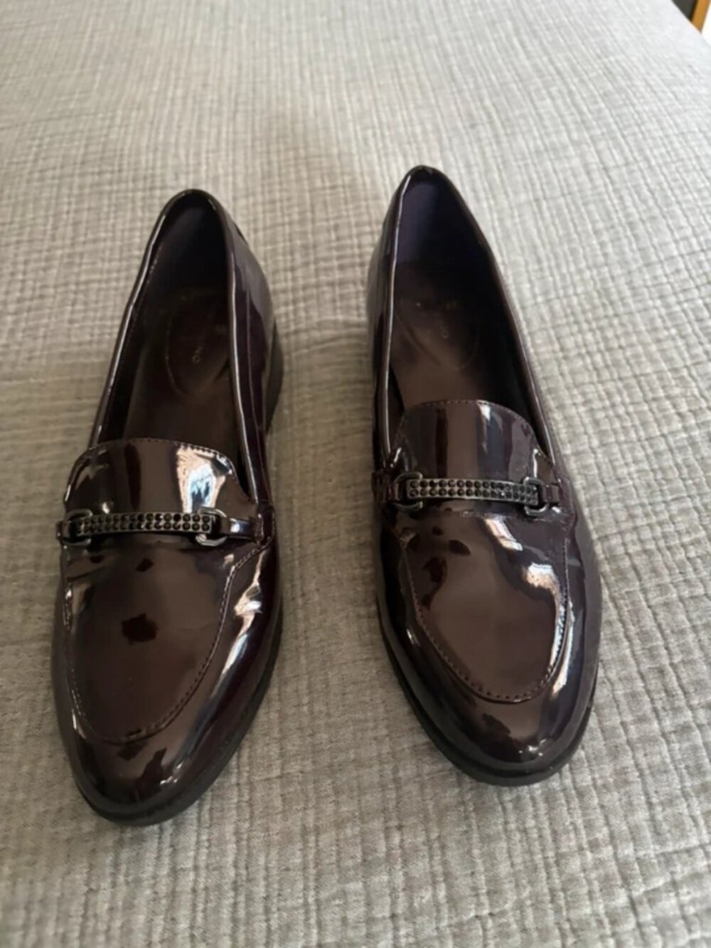 Bandalino Women’s Patent Leather Llafers, Size 10